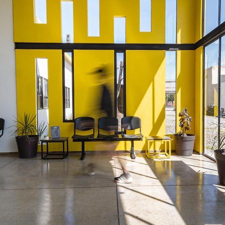 Check Inn Hostal Aeropuerto Gdl Las Pintas Exterior photo