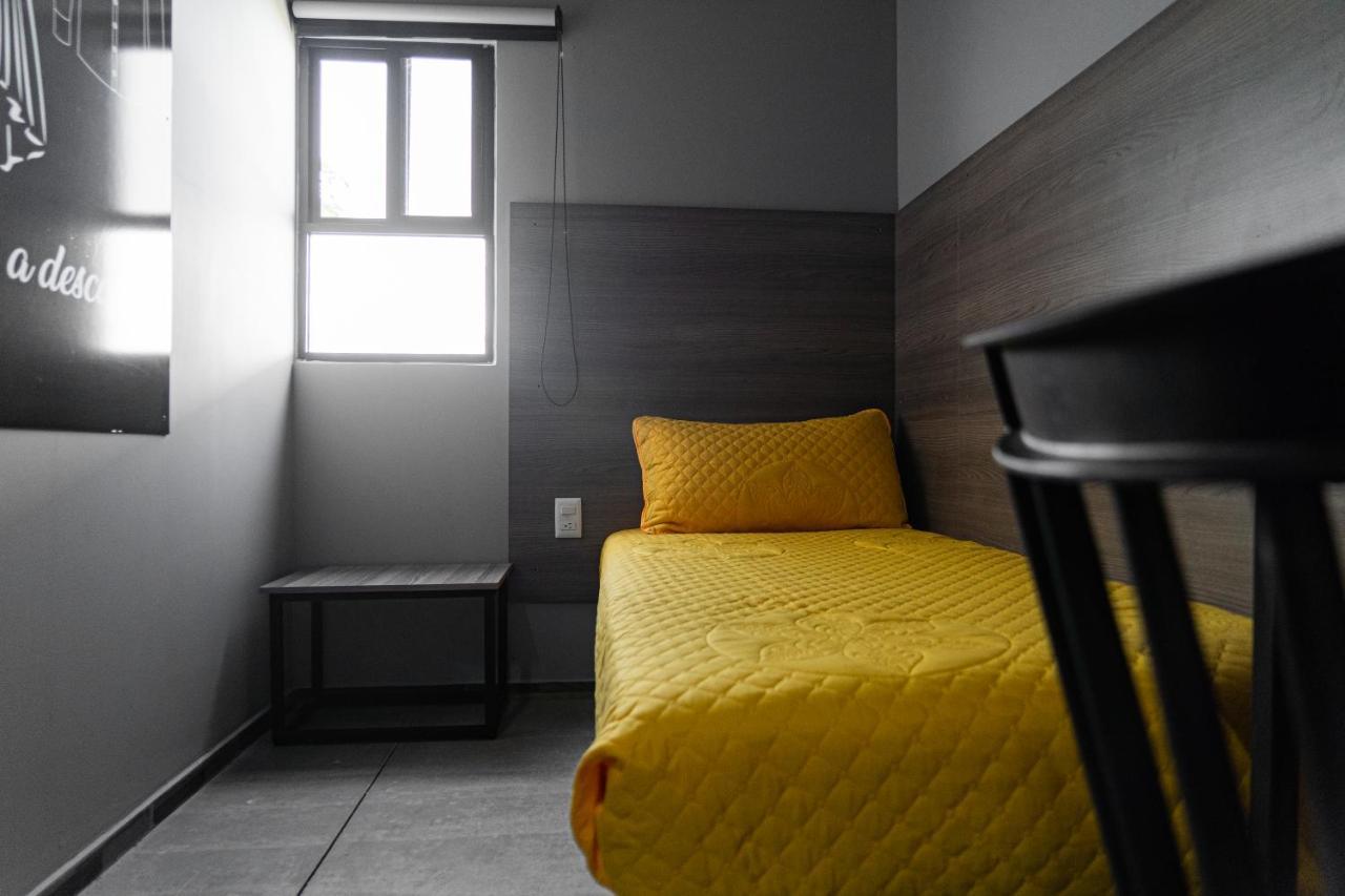 Check Inn Hostal Aeropuerto Gdl Las Pintas Exterior photo