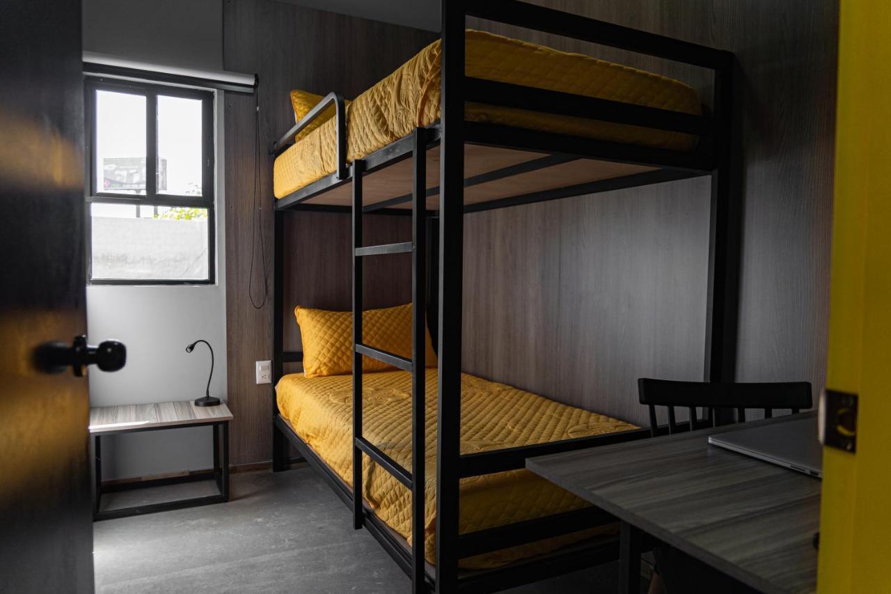 Check Inn Hostal Aeropuerto Gdl Las Pintas Exterior photo